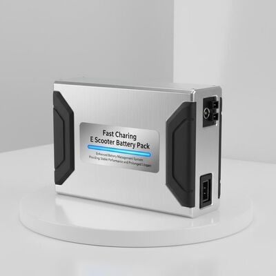 Szybko ładujący się akumulator do hulajnogi elektrycznej Ulepszony system zarządzania akumulatorem zapewniający stabilną wydajność i dłuższą żywotność